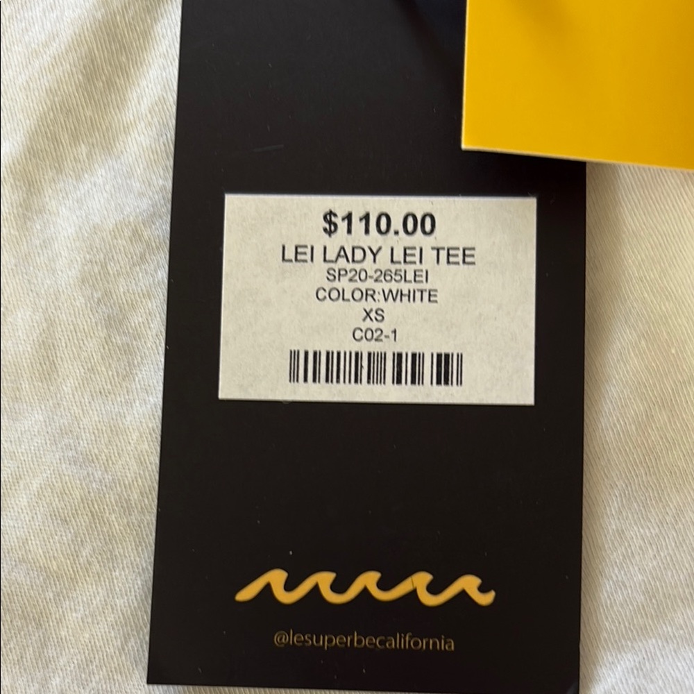 Le Superbe Lei Lady Tee NWT Sz XS - Picture 6 of 7